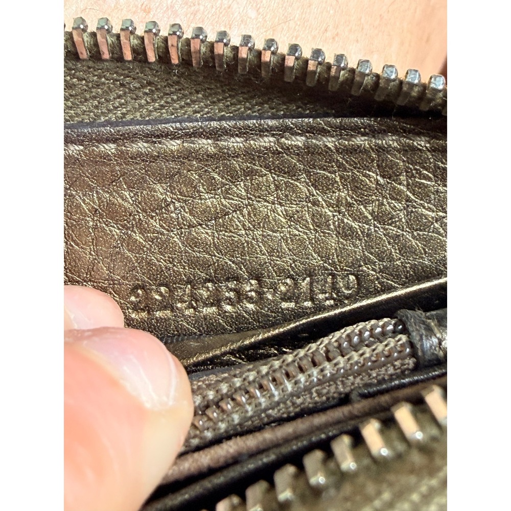 Gucci Bamboo Tassel Zip Around Wallet Bronze Metallic Pebbled Leather 307984 - Picture 10 of 10